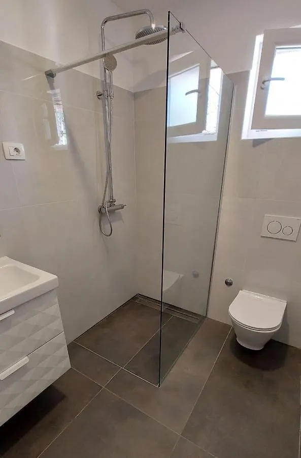 아파트 Aurora Apartment, 자다르